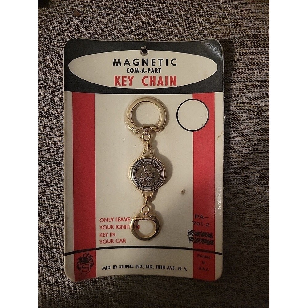 BALBOA Pull Apart Double Ring Key Chain Original Pack Chevrolet GM 60s VTG NOS